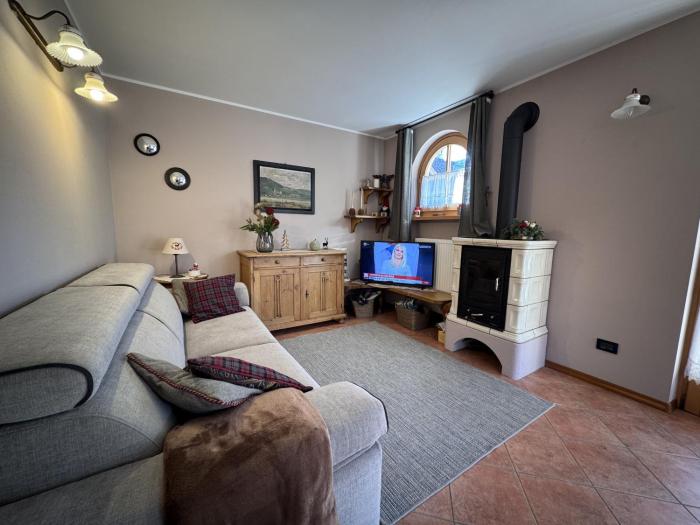 015 Trilocale piano terra, Giustino