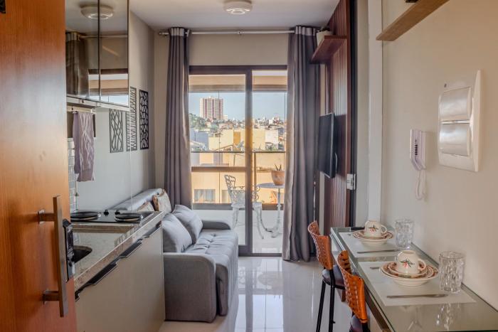 Quarto e Sala para 4 ao lado Centro de Convenções