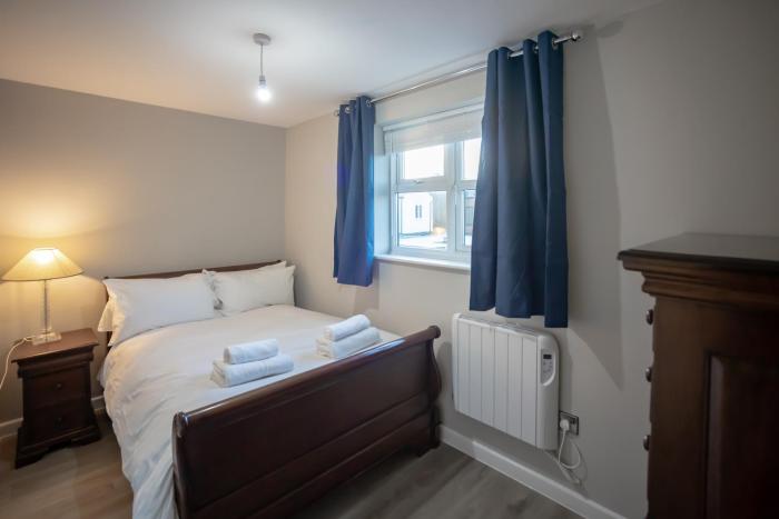 Modern Town Centre Apartment