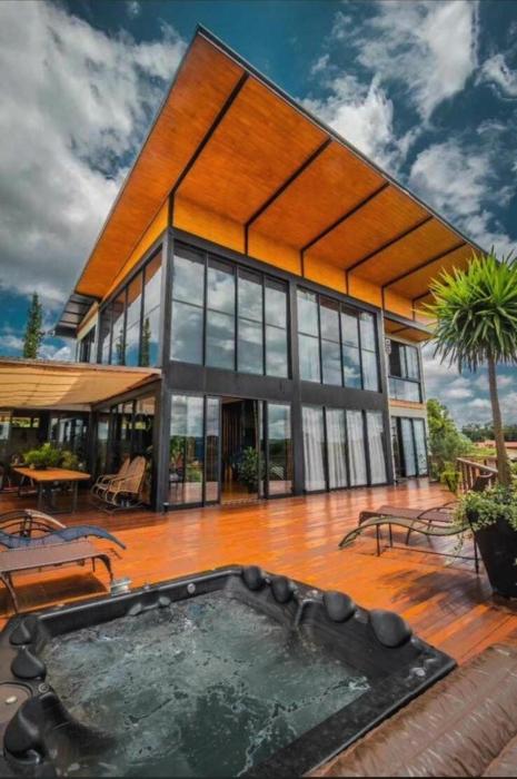 Principado dos Galgos, Chácara