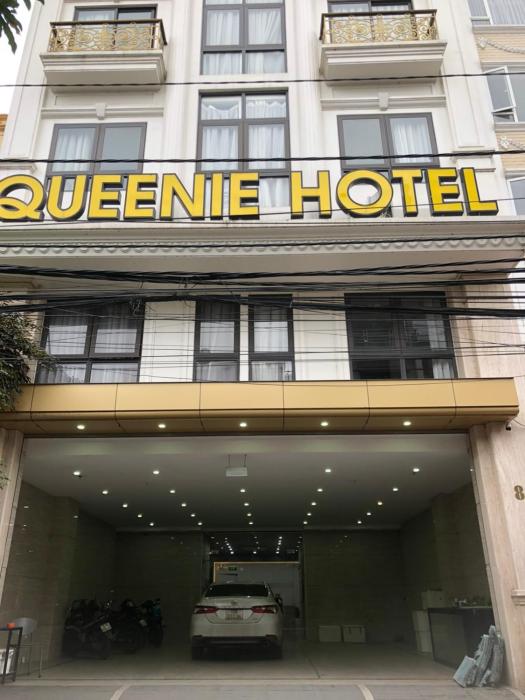 Queenie Hotel