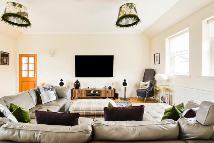 Luxury Seaview Gated Penthouse located near Edinburgh