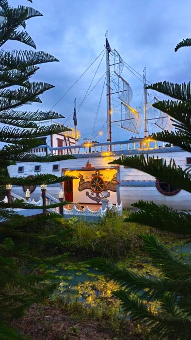 Boat and House Resort Khao Kho