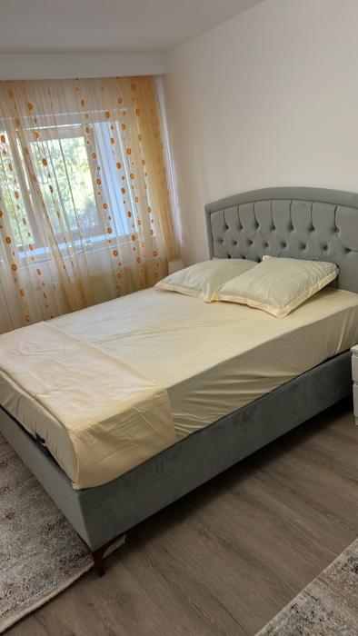 Studio Kiki by the Lujerului metro station