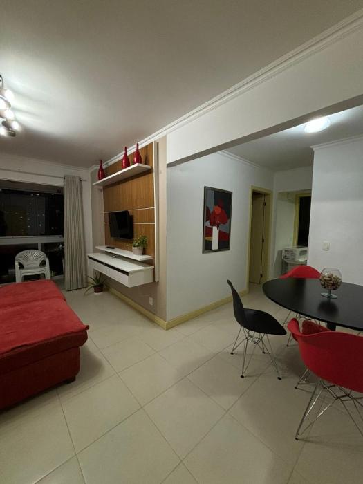 Apartamento quadra mar, 1 dos quartos com ar-condicionado , Barra Sul