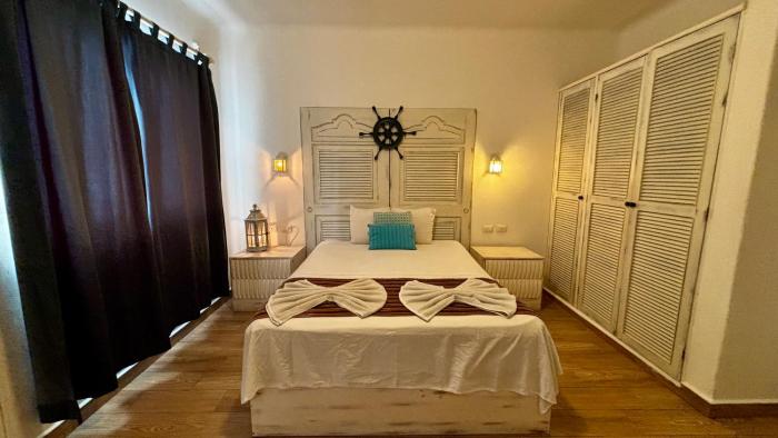 Coco Rio Hotel - Mamitas Beach Area