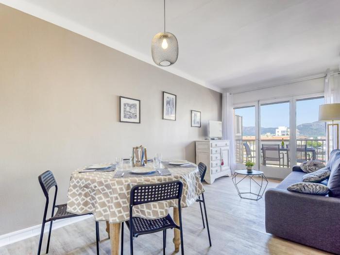 Apartment in Roses by the Beach