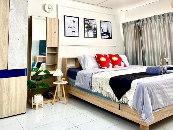 Impact Arena Condo C7 fl12 By GoodRoom24