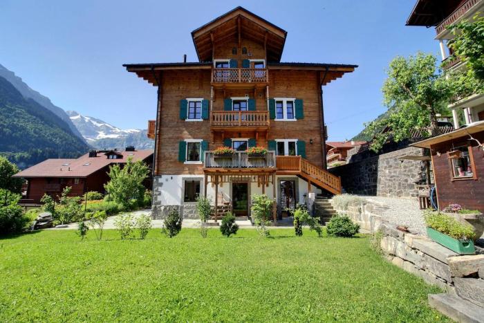 Chalet Eden, 4 story family chalet