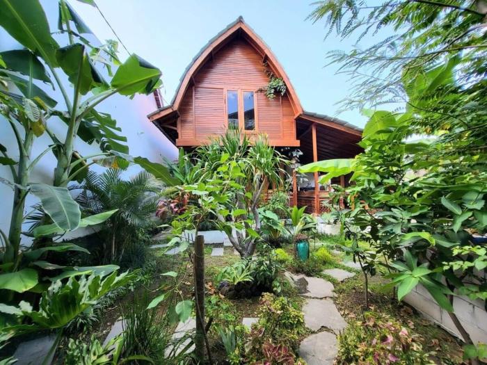 2BR Abelle garden lumbung house