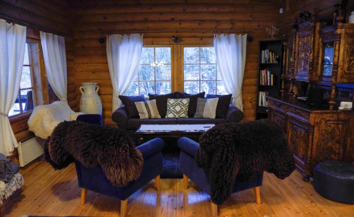 Seaside log-house Merehõbeda with sauna and hot tub