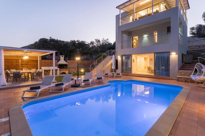 Olive Chrysi Luxury Villa with in-room plunge pool