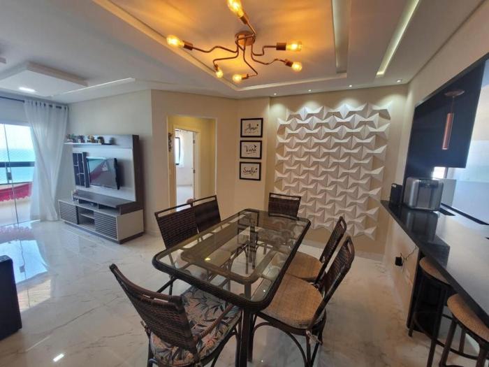 Lindo apartamento de frente para a praia