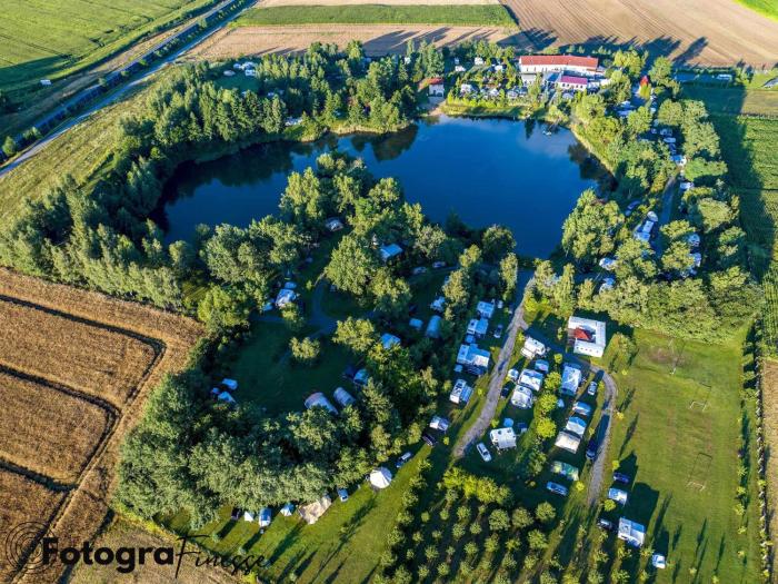 Camping Forteca, parcele kempingowe nad wodą, z WŁASNYM namiotem lub przyczepą