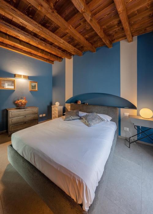 Happy Days - Pavia City - by Host4U -