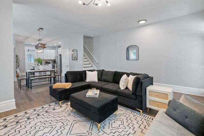 Minutes to Arena District - Foosball & Game Area