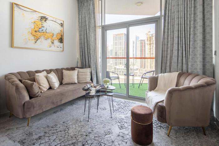 Frank Porter - Millennium Binghatti Residences