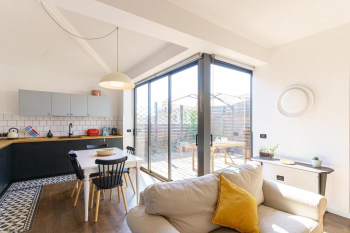 Terrazza Cirnauti il pieno di luce in centro città