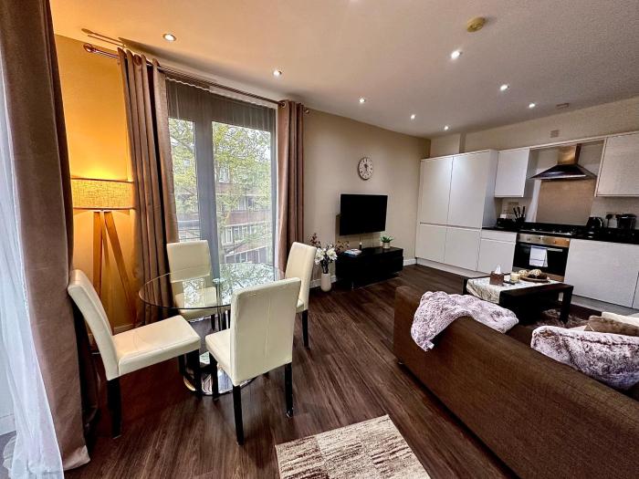 Central London brand new apartment