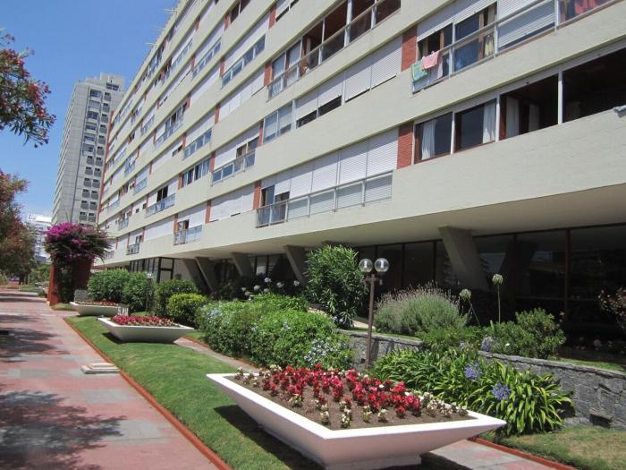 Nice apartment 100 meters away from Playa Brava