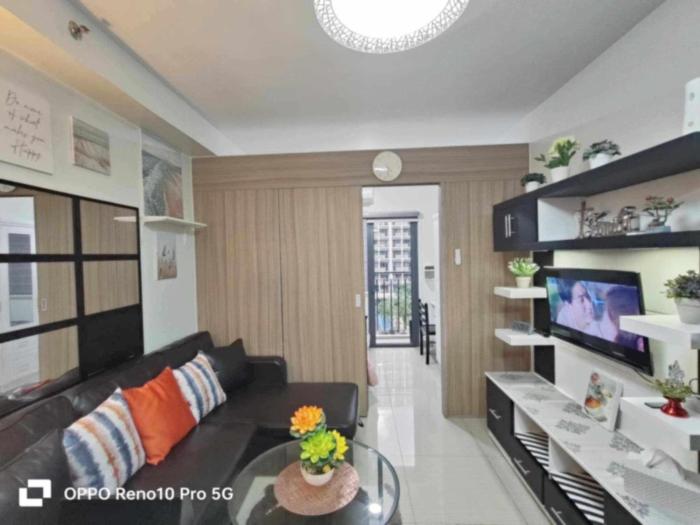 Santorini Suite Manila-Mall of Asia