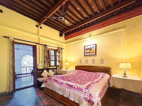 1 Br Heritage Farm Stay in Gurdaspur Room 3