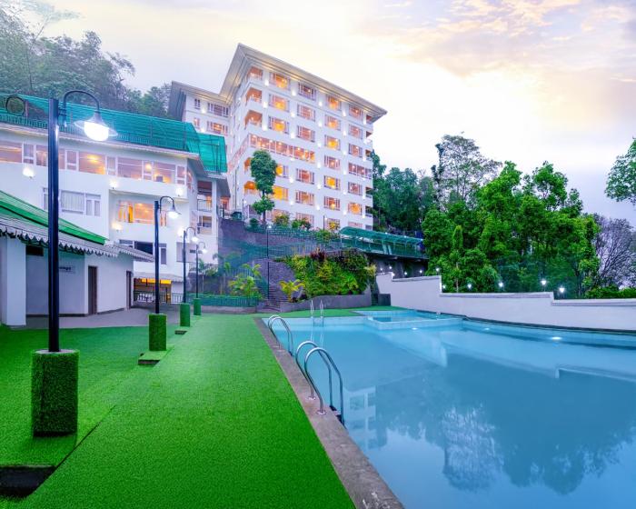 Treenz Hotel