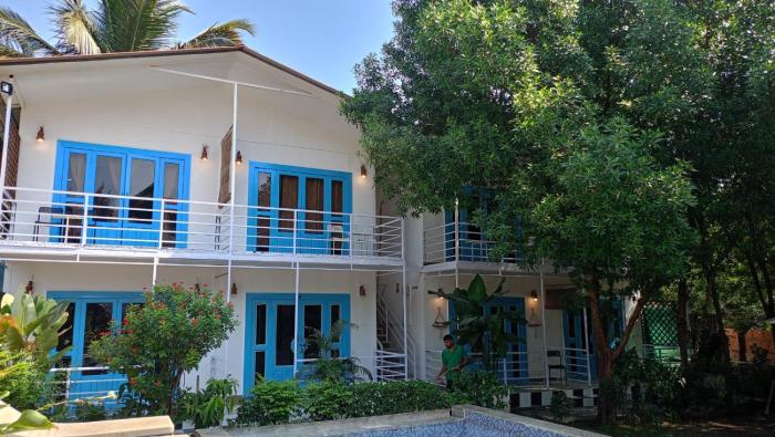 BOHO BY THE BEACH Resort