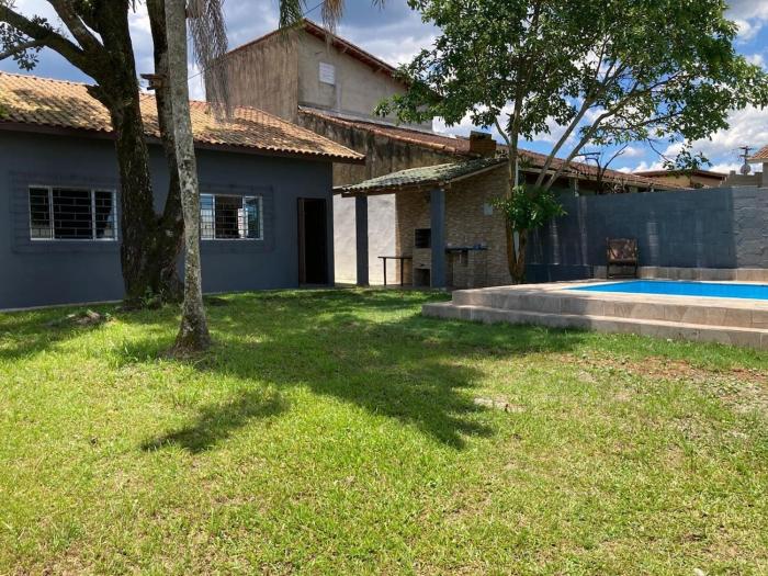 Confortável Casa só 500 mts Praia das Gaivotas com Piscina