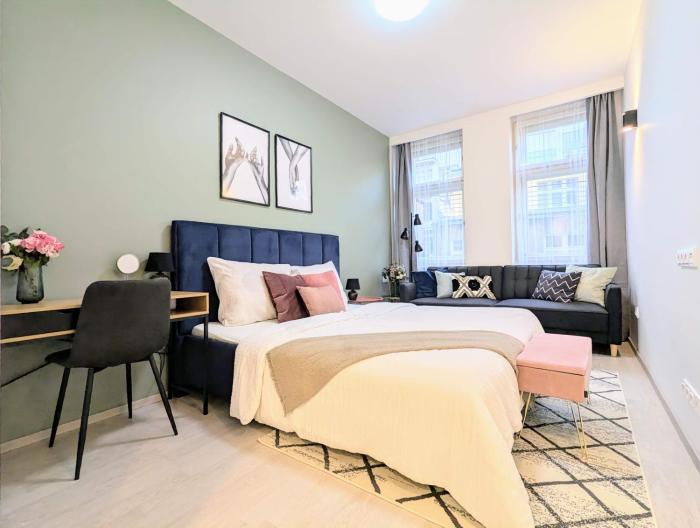 Old Town 2 BDR, free coffee