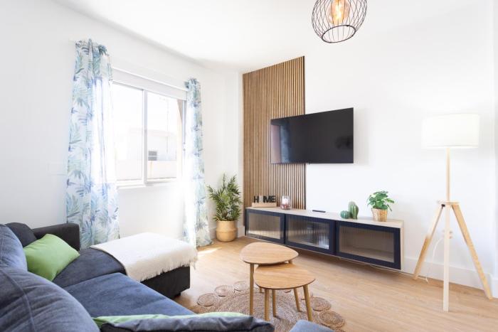 Home2Book Vibrant & Trendy Apt Santa Cruz Center