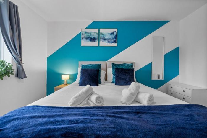 Luxury 3 Bed House, Sleeps 6, Near NEC - Airport, Parking, Contractors - Families Stay