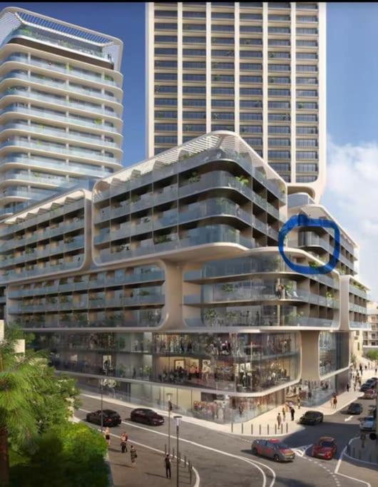 Corner 1 Bed Apart in Mercury Suites with Rooftop Pool Seasonal