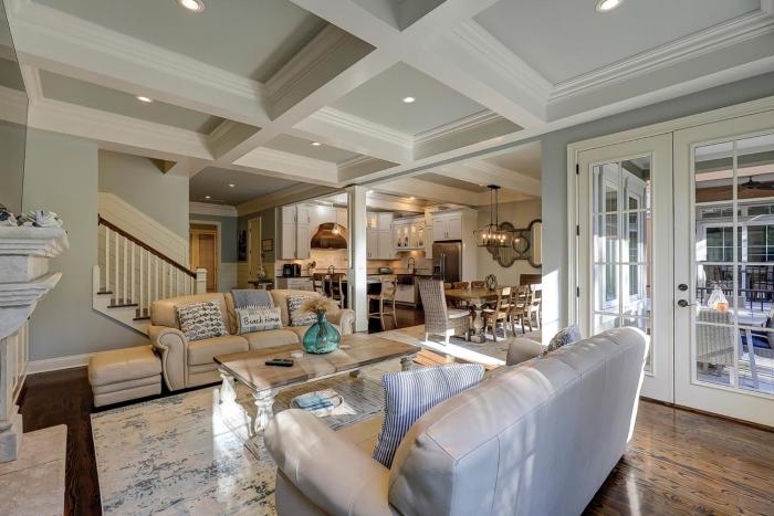 New Listing 5 BR Luxury Beach Home w Private Pool Three Master Suites Granite Free Pool Heat