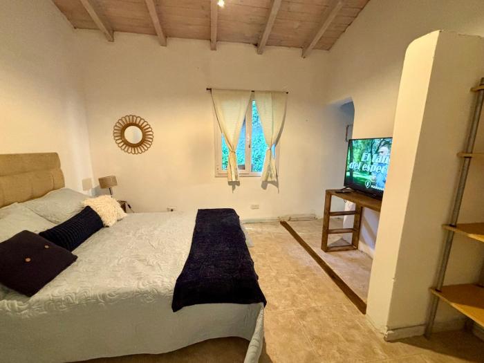 Departamento COLIBRÍES para dos sobre el lago