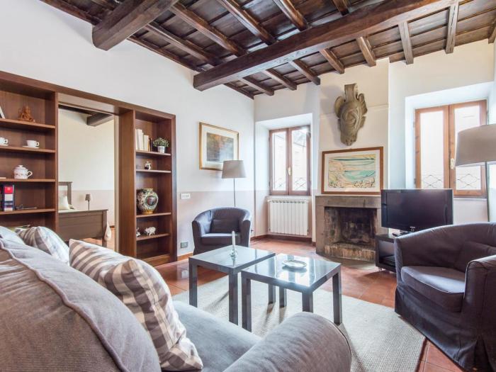 Spacious 2BR in the historic center