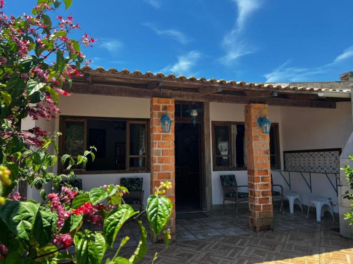 Casa Praia de Bombas 6 Pessoas - Casa Bicicleta