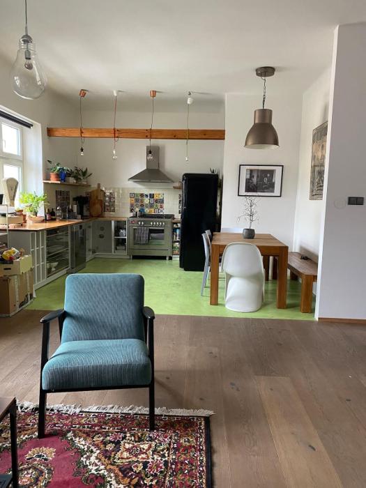 Colorful apartman in Holešovice