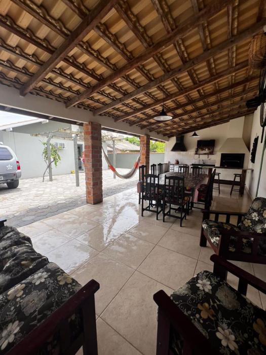 Casa 12 Pessoas Praia Bombas