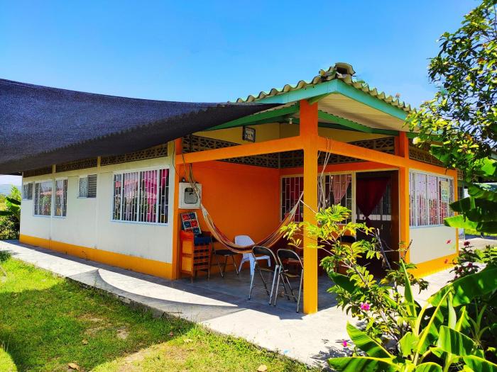 Casa Camprestre con Piscina Privada - Guamo Tolima