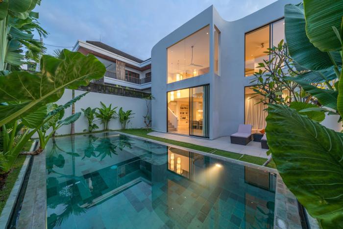 Villa Kiyoji: Brand New Minimalistic 3BR in Umalas