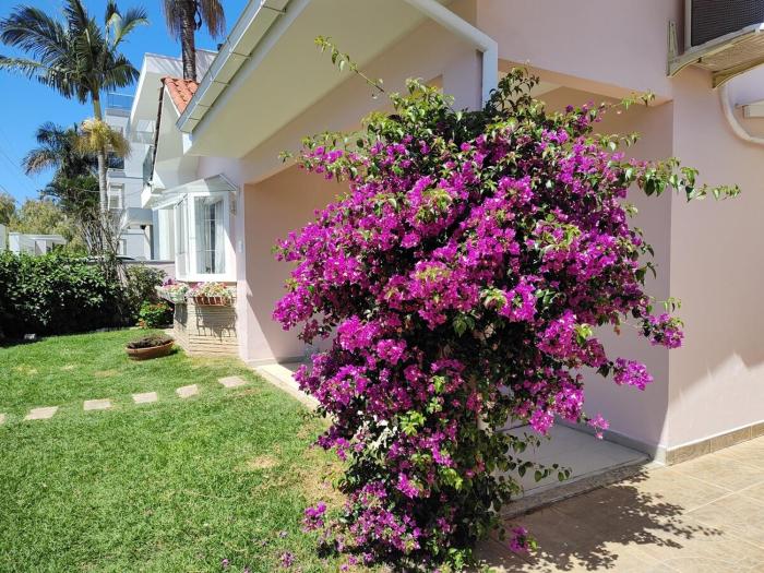 Linda casa 4 quartos 500m da praia dos Ingleses