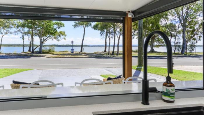 Bribie Beach Apartment