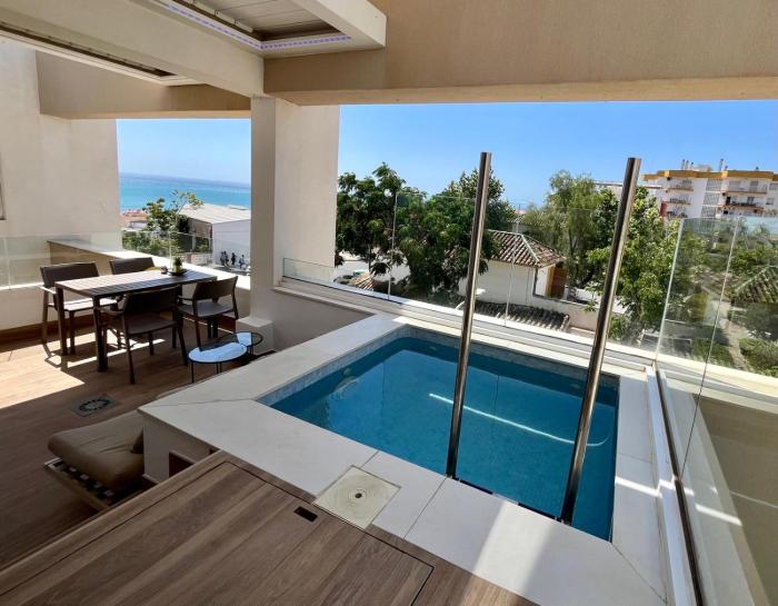 Appartement with little saltpool