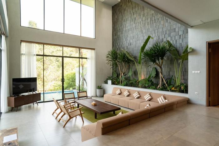 Kireina Mori Forest View Villa 6 Bedrooms With a Private Heated Swimming Pool and a Movie Room