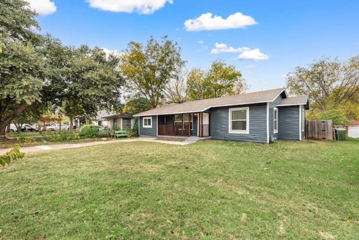 Arlington Haven, Cozy Home near AT&T stadium