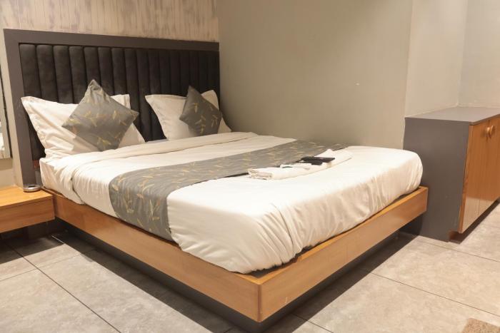 Relax Inn - Drive In Road