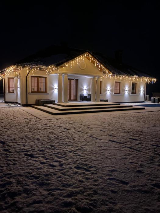 Dworek pod Krzyżtoporem Ujazd Agroturystyka- pokoje do wynajęcia