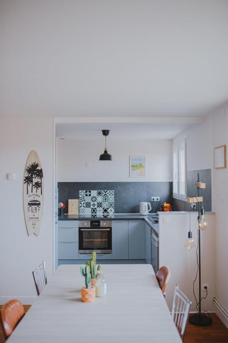 Le Côte Ouest - 2 Bedroom Apartment with Garage