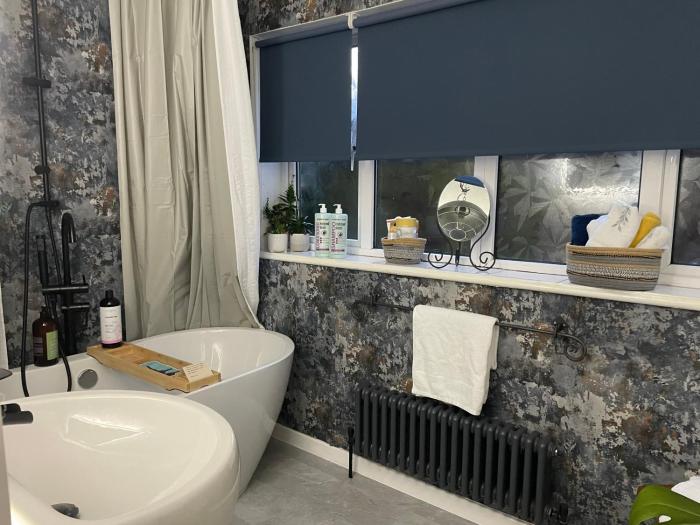 Number 78 Guest house M56 junction 12 located 5 minutes drive from Frodsham Continental breakfast Included January OFFER book for 2 nights or more get 1 night stay for FREE pending availability